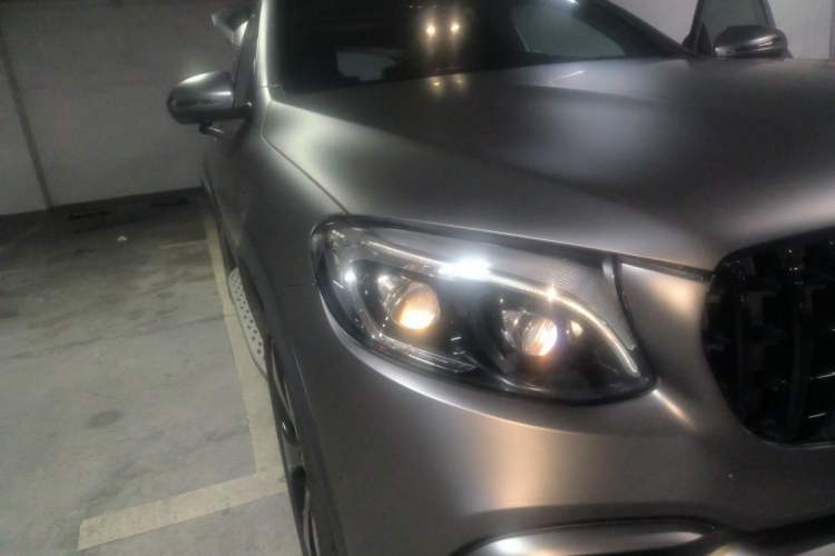 Used Mercedes-Benz GLC 2016 GLC 300 4MATIC Luxury Model Right Front Headlight