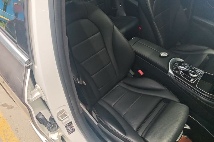 Used Mercedes-Benz GLC 2016 GLC 260 4MATIC Luxury Model Right Front Seat