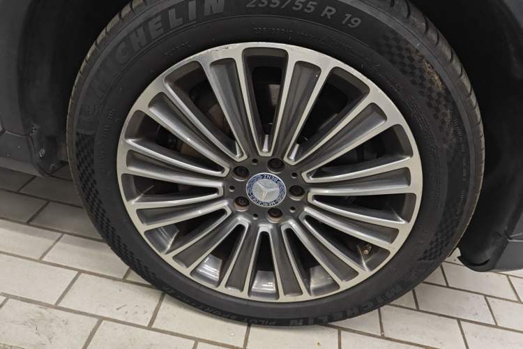 Used Mercedes-Benz GLC 2016 GLC 200 4MATIC Right Front Wheel Hub