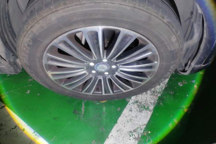 Used Mercedes-Benz GLC 2016 GLC 200 4MATIC Right Front Wheel Hub