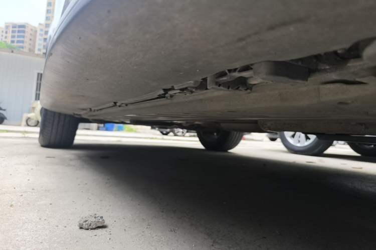 Used Mercedes-Benz GLC 2016 GLC 260 4MATIC Dynamic Edition Right Side Sill