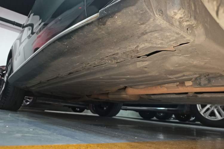 Used Mercedes-Benz GLC 2016 GLC 260 4MATIC Luxury Model Right Side Sill