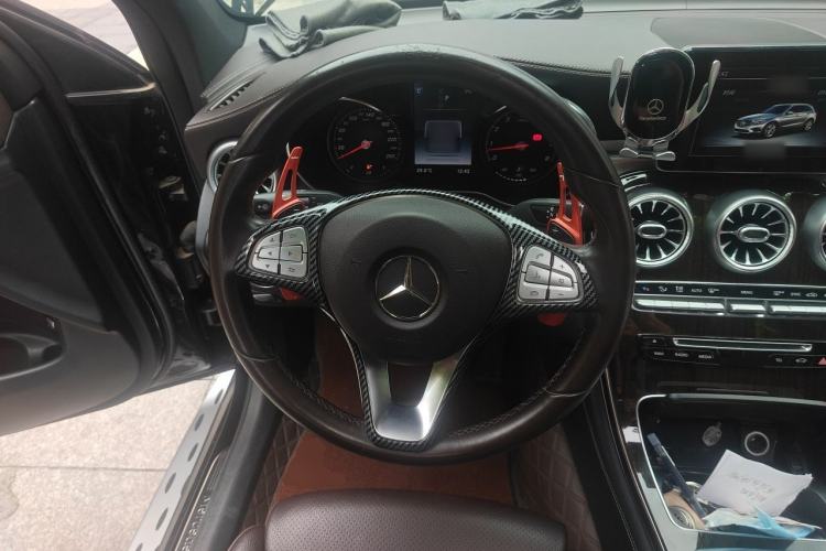 Used Mercedes-Benz GLC 2016 GLC 260 4MATIC Dynamic Edition Steering Wheel