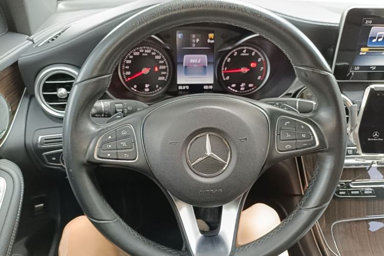 Used Mercedes-Benz GLC 2016 GLC 260 4MATIC Dynamic Edition Steering Wheel