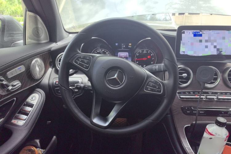Used Mercedes-Benz GLC 2016 GLC 300 4MATIC Dynamic Model Steering Wheel