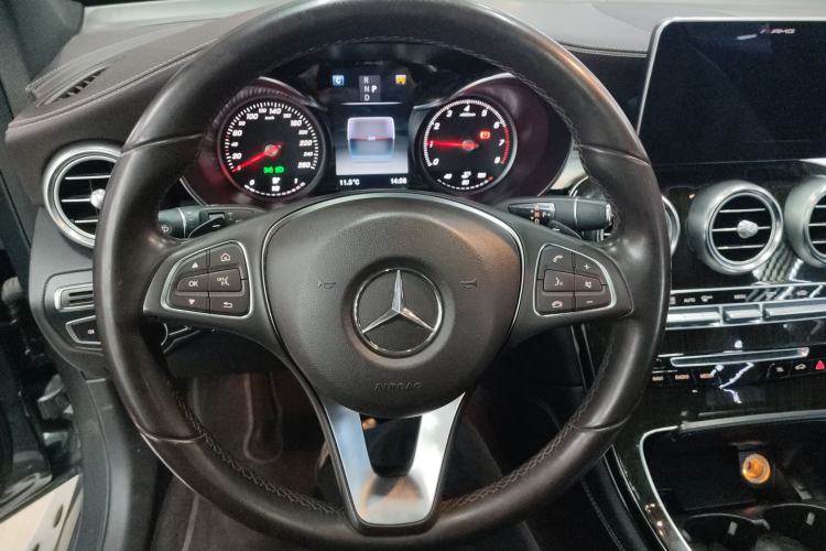 Used Mercedes-Benz GLC 2016 GLC 260 4MATIC Dynamic Edition Steering Wheel