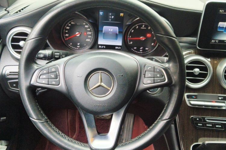 Used Mercedes-Benz GLC 2016 GLC 260 4MATIC Dynamic Edition Steering Wheel
