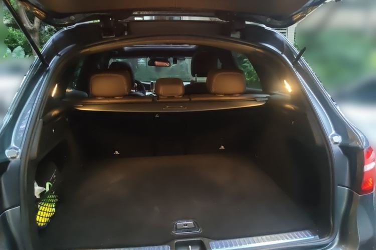 Used Mercedes-Benz GLC 2016 GLC 300 4MATIC Dynamic Model Trunk