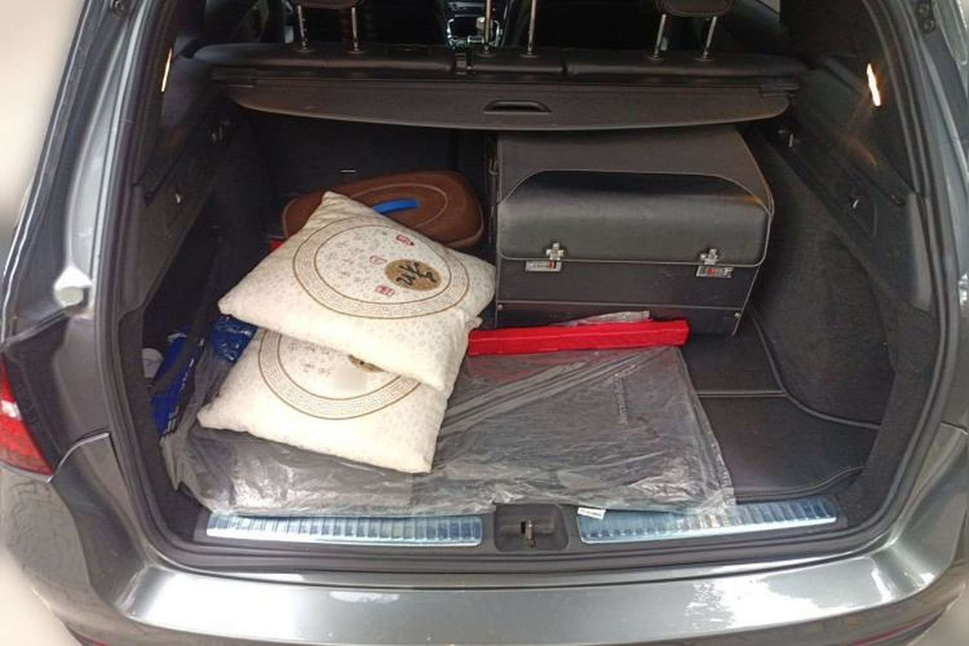 Used Mercedes-Benz GLC 2016 GLC 200 4MATIC Trunk