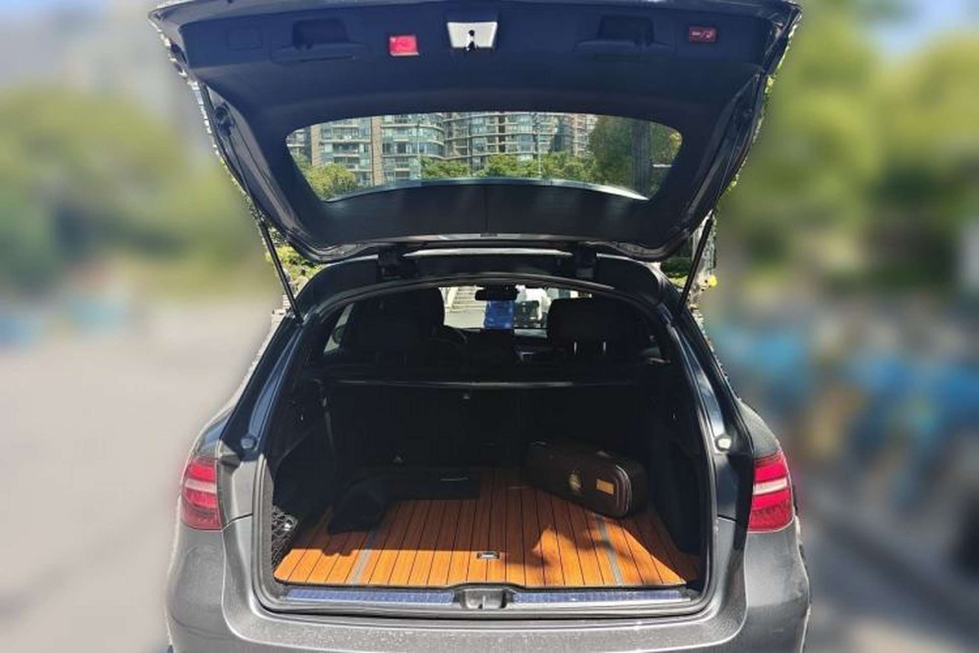 Used Mercedes-Benz GLC 2016 GLC 260 4MATIC Dynamic Edition Trunk