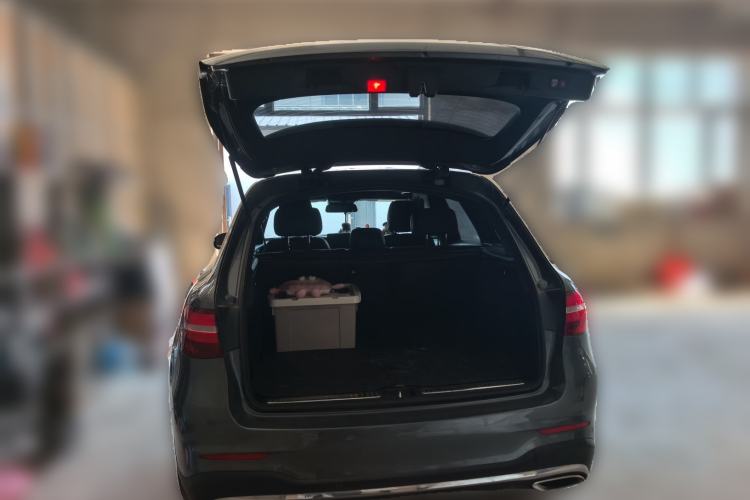 Used Mercedes-Benz GLC 2016 GLC 300 4MATIC Luxury Model Trunk