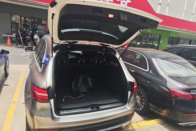 Used Mercedes-Benz GLC 2016 GLC 260 4MATIC Luxury Model Trunk