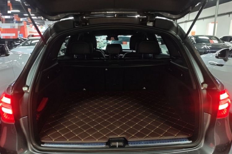 Used Mercedes-Benz GLC 2016 GLC 260 4MATIC Luxury Model Trunk