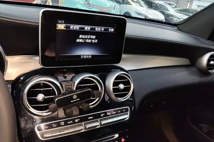 Used Mercedes-Benz GLC 2016 GLC 200 4MATIC Audio And AC Panel