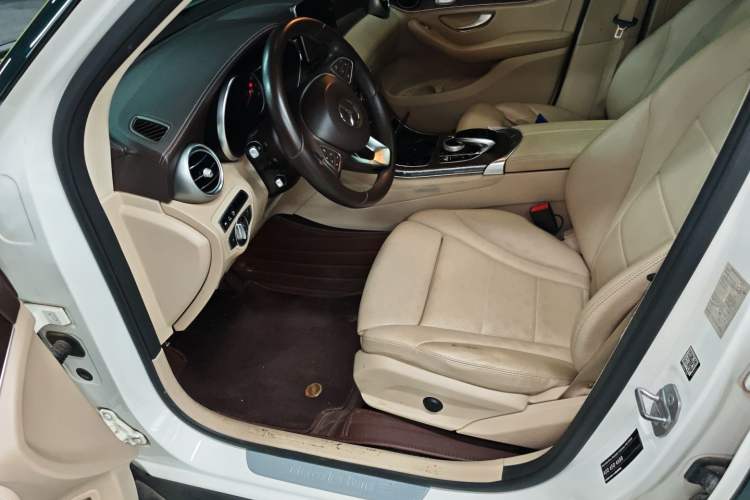 Used Mercedes-Benz GLC 2016 GLC 300 4MATIC Dynamic Model Driver Seat