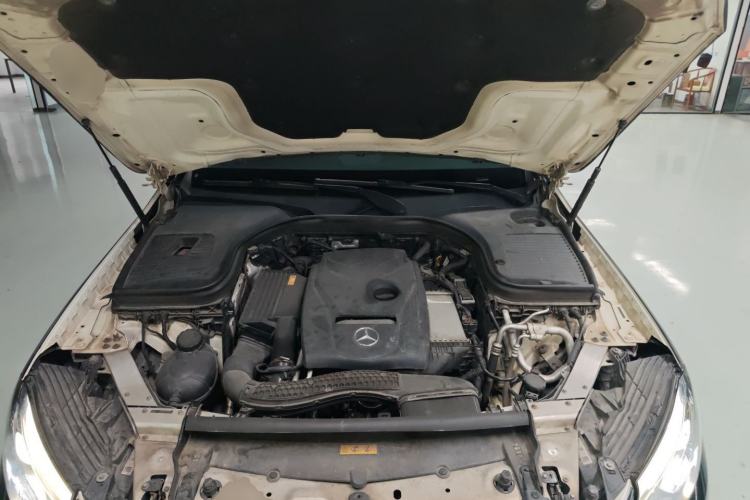Used Mercedes-Benz GLC 2016 GLC 300 4MATIC Dynamic Model Engine Bay