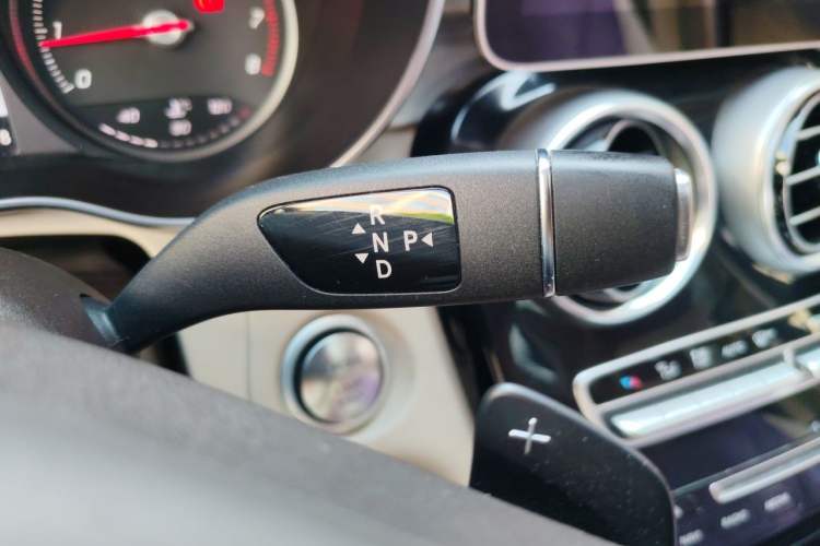 Used Mercedes-Benz GLC 2016 GLC 200 4MATIC Gear Lever