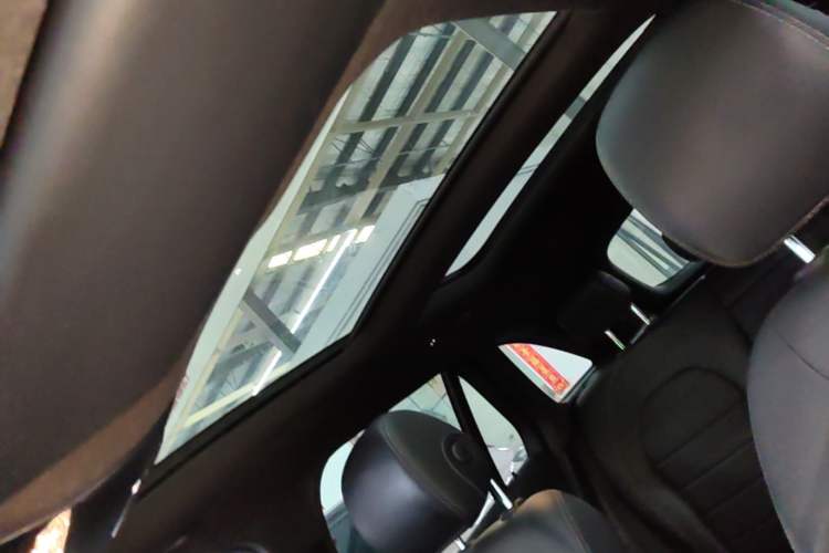 Used Mercedes-Benz GLC 2016 GLC 200 4MATIC Headliner