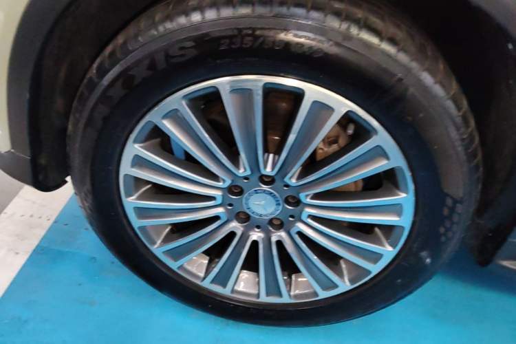 Used Mercedes-Benz GLC 2016 GLC 200 4MATIC Left Front Wheel Hub
