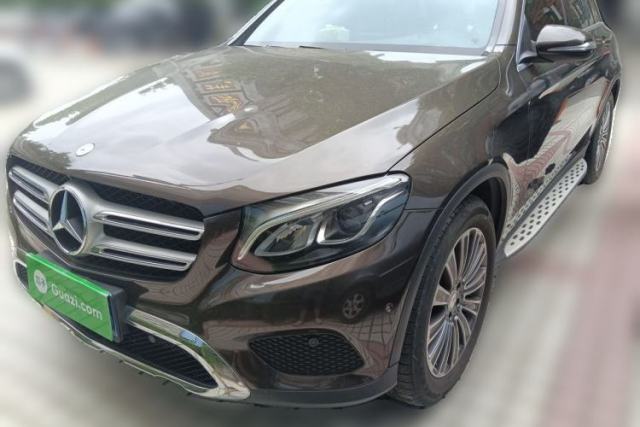 Ojetý Mercedes-Benz GLC 2016 GLC 260 4MATIC Dynamic Edition