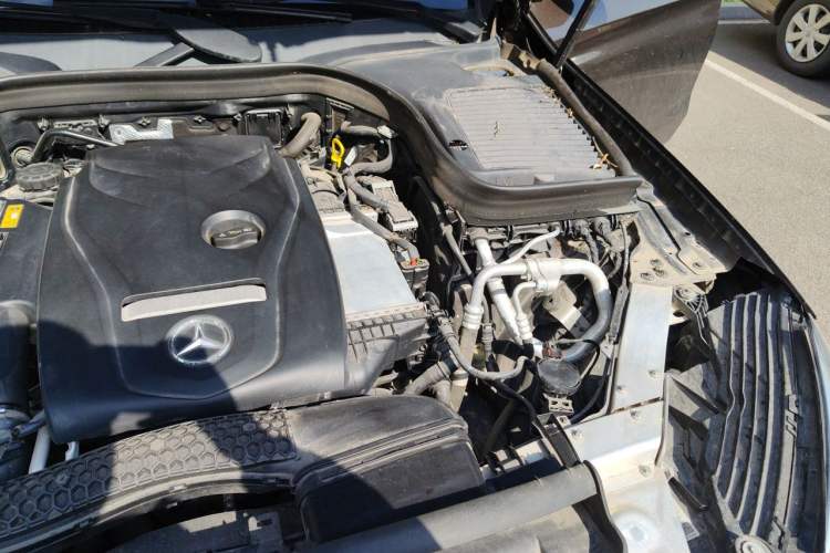 Used Mercedes-Benz GLC 2016 GLC 200 4MATIC Engine Bay Left