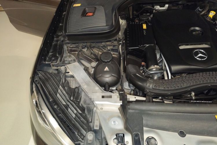 Used Mercedes-Benz GLC 2016 GLC 260 4MATIC Luxury Model Engine Bay Right