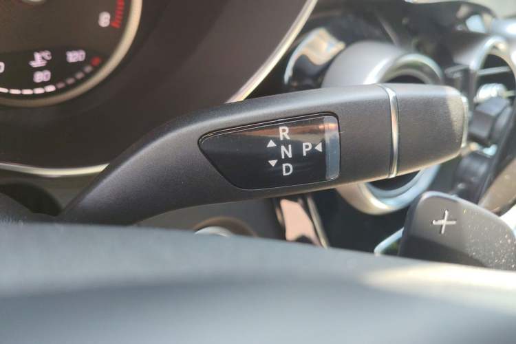 Used Mercedes-Benz GLC 2016 GLC 200 4MATIC Gear Lever