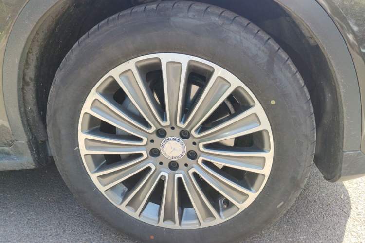 Used Mercedes-Benz GLC 2016 GLC 200 4MATIC Right Front Wheel Hub