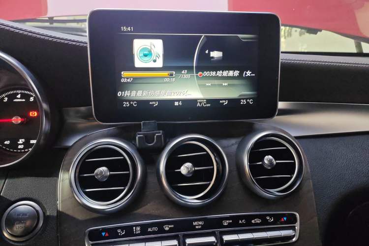 Used Mercedes-Benz GLC 2016 GLC 300 4MATIC Luxury Model Audio And AC Panel