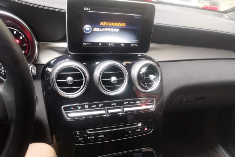 Used Mercedes-Benz GLC 2016 GLC 200 4MATIC Audio And AC Panel
