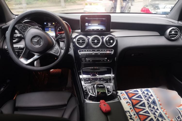 Used Mercedes-Benz GLC 2016 GLC 200 4MATIC Center Console