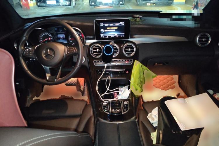 Used Mercedes-Benz GLC 2016 GLC 260 4MATIC Luxury Model Center Console