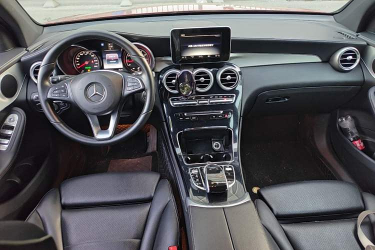 Used Mercedes-Benz GLC 2016 GLC 200 4MATIC Center Console