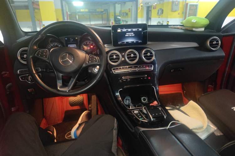 Used Mercedes-Benz GLC 2016 GLC 200 4MATIC Center Console