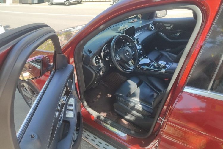Used Mercedes-Benz GLC 2016 GLC 260 4MATIC Luxury Model Driver Seat
