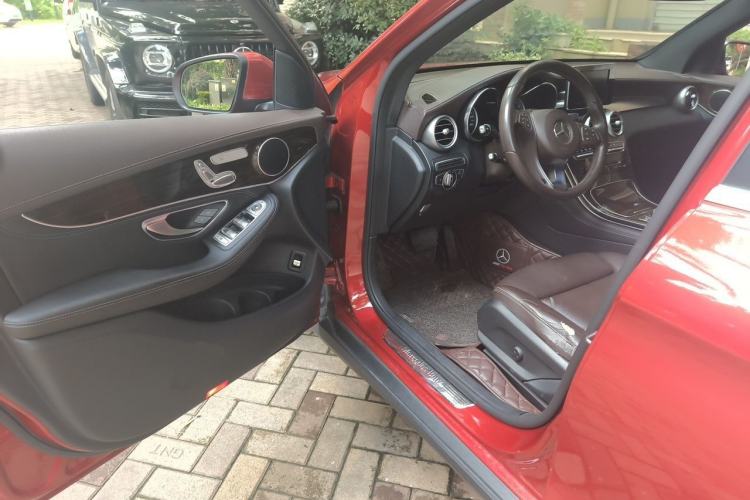 Used Mercedes-Benz GLC 2016 GLC 260 4MATIC Dynamic Edition Driver Seat