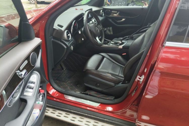 Used Mercedes-Benz GLC 2016 GLC 260 4MATIC Dynamic Edition Driver Seat