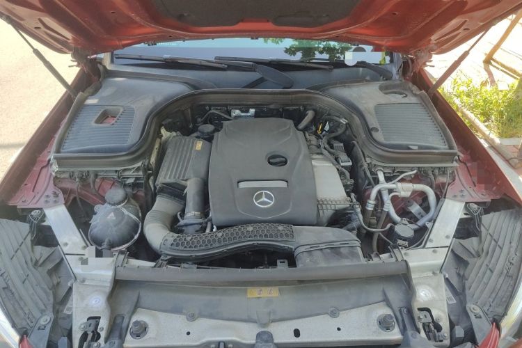 Used Mercedes-Benz GLC 2016 GLC 260 4MATIC Luxury Model Engine Bay