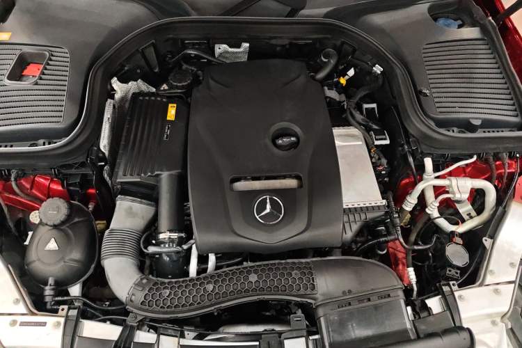 Used Mercedes-Benz GLC 2016 GLC 260 4MATIC Dynamic Edition Engine Bay