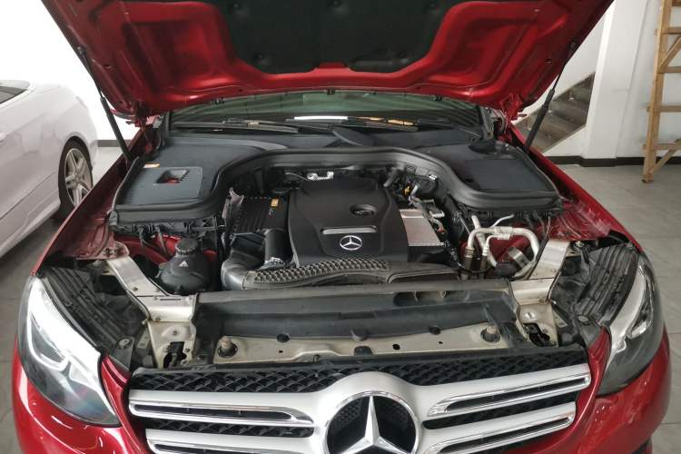 Used Mercedes-Benz GLC 2016 GLC 260 4MATIC Dynamic Edition Engine Bay