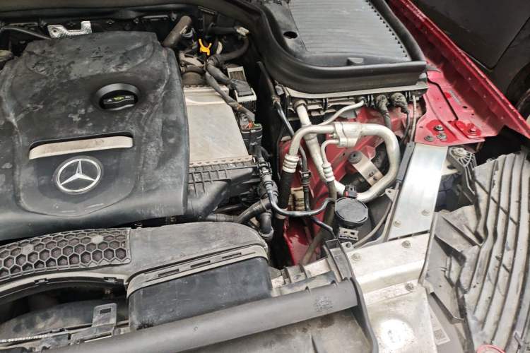 Used Mercedes-Benz GLC 2016 GLC 200 4MATIC Engine Bay Left