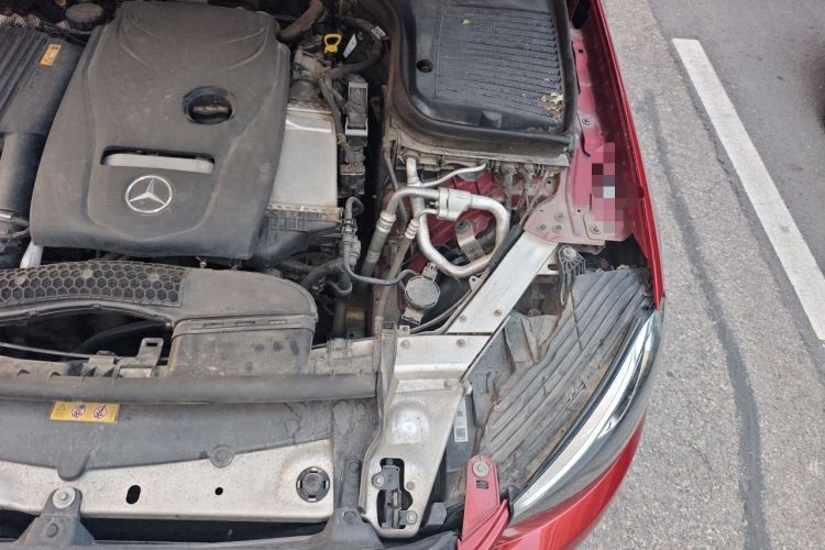 Used Mercedes-Benz GLC 2016 GLC 260 4MATIC Dynamic Edition Engine Bay Left