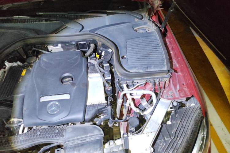 Used Mercedes-Benz GLC 2016 GLC 260 4MATIC Luxury Model Engine Bay Left