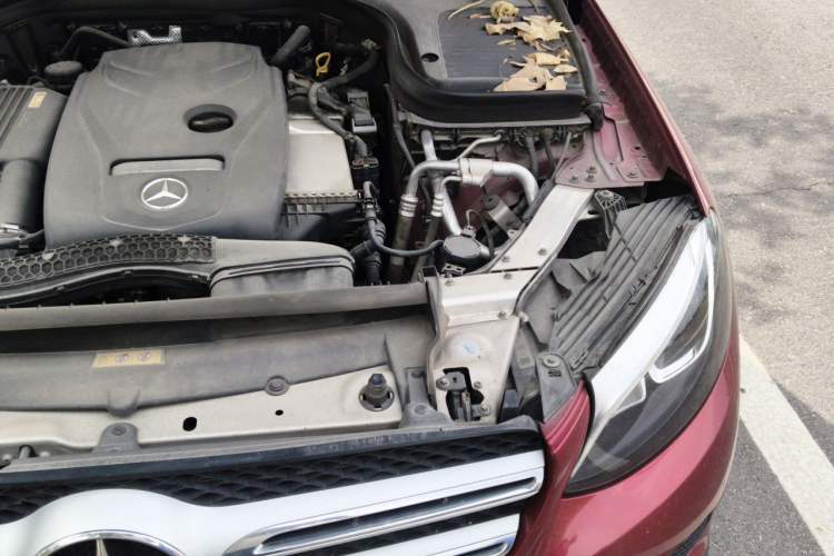 Used Mercedes-Benz GLC 2016 GLC 260 4MATIC Luxury Model Engine Bay Left