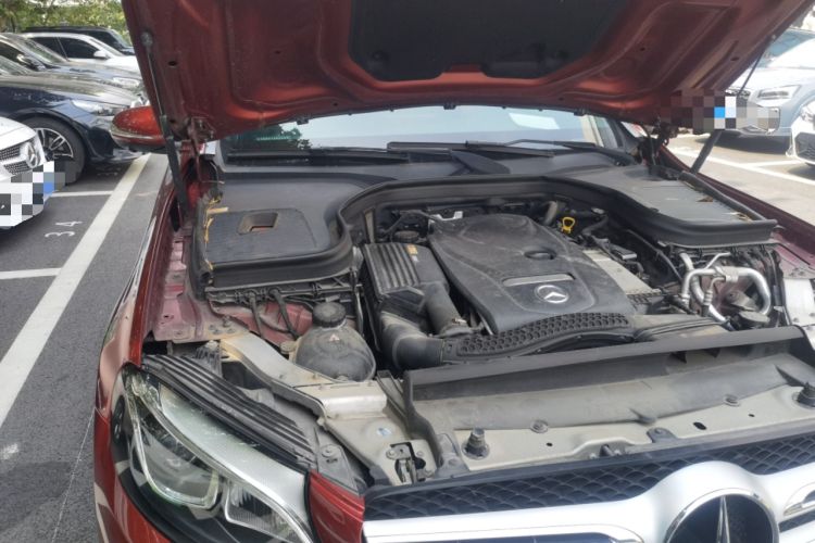 Used Mercedes-Benz GLC 2016 GLC 260 4MATIC Luxury Model Engine Bay Right
