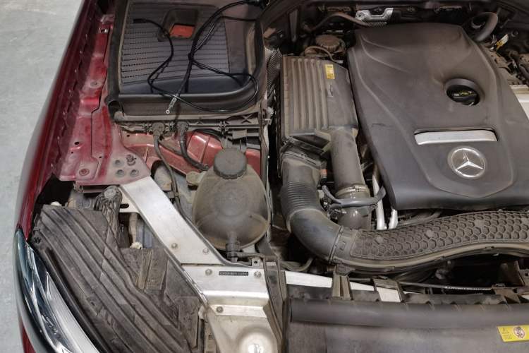 Used Mercedes-Benz GLC 2016 GLC 260 4MATIC Dynamic Edition Engine Bay Right