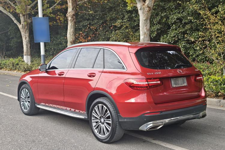 Used Mercedes-Benz GLC 2016 GLC 260 4MATIC Dynamic Edition Exterior 10