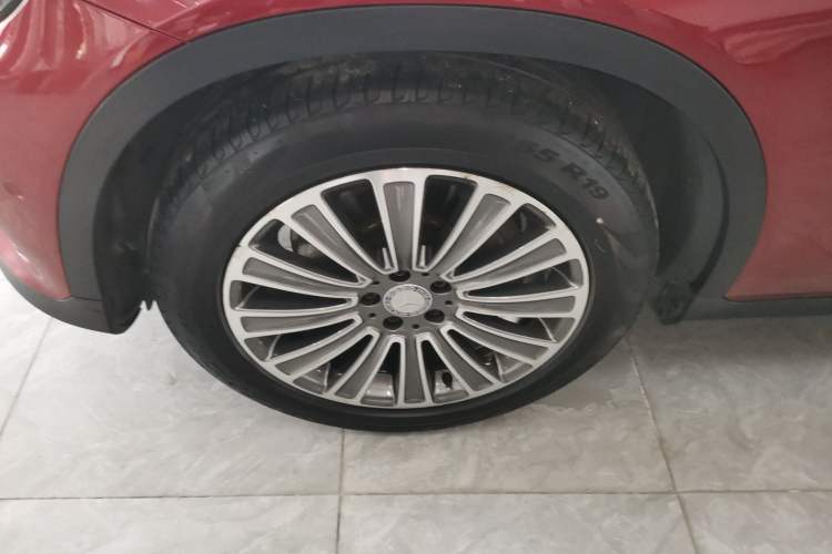 Used Mercedes-Benz GLC 2016 GLC 260 4MATIC Dynamic Edition Exterior 4