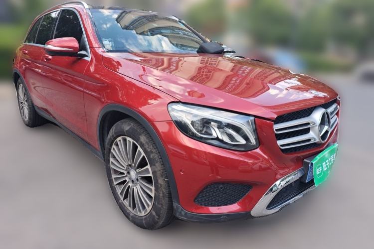 Used Mercedes-Benz GLC 2016 GLC 260 4MATIC Dynamic Edition Front Right 45 Deg