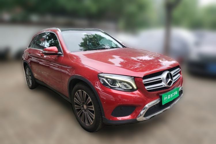 Used Mercedes-Benz GLC 2016 GLC 260 4MATIC Dynamic Edition Front Right 45 Deg